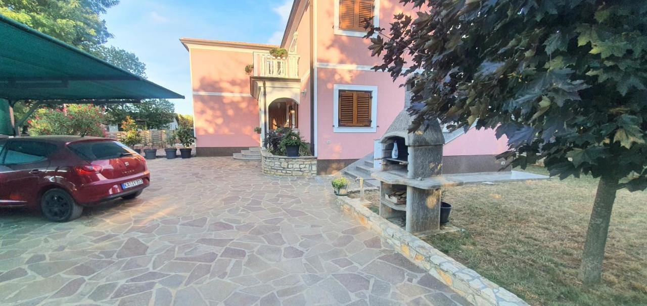 Apartmani Radmila Nova Vas  Εξωτερικό φωτογραφία