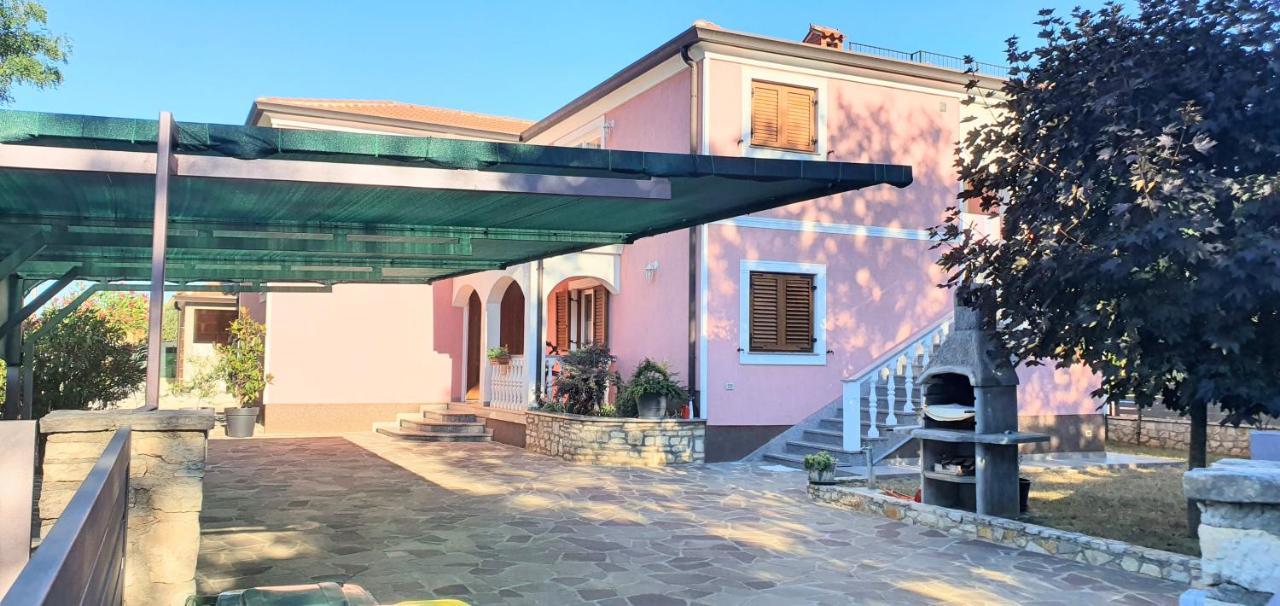 Apartmani Radmila Nova Vas  Εξωτερικό φωτογραφία