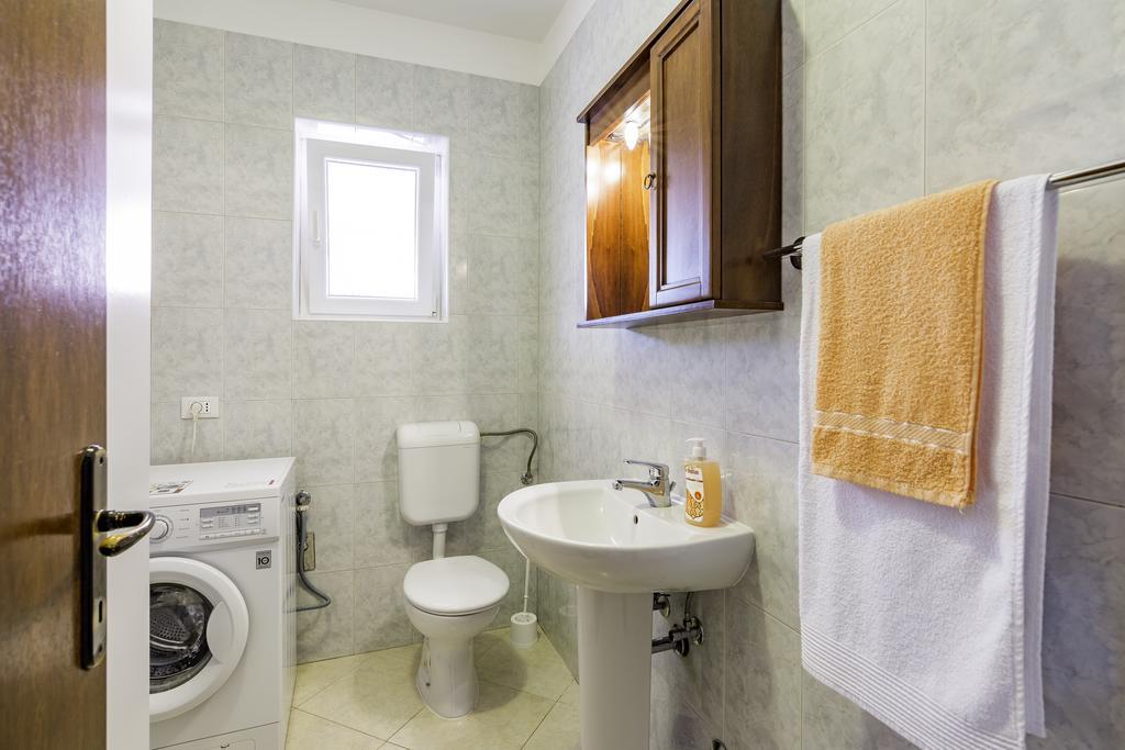 Apartmani Radmila Nova Vas  Εξωτερικό φωτογραφία